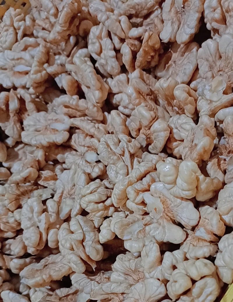 Walnut Kernels (Akhrot)
